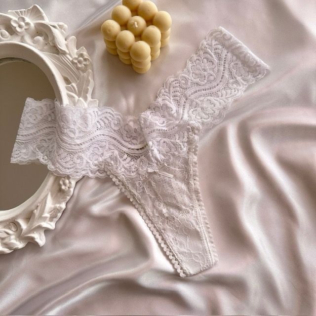 Tanga encaje blanco elasticados